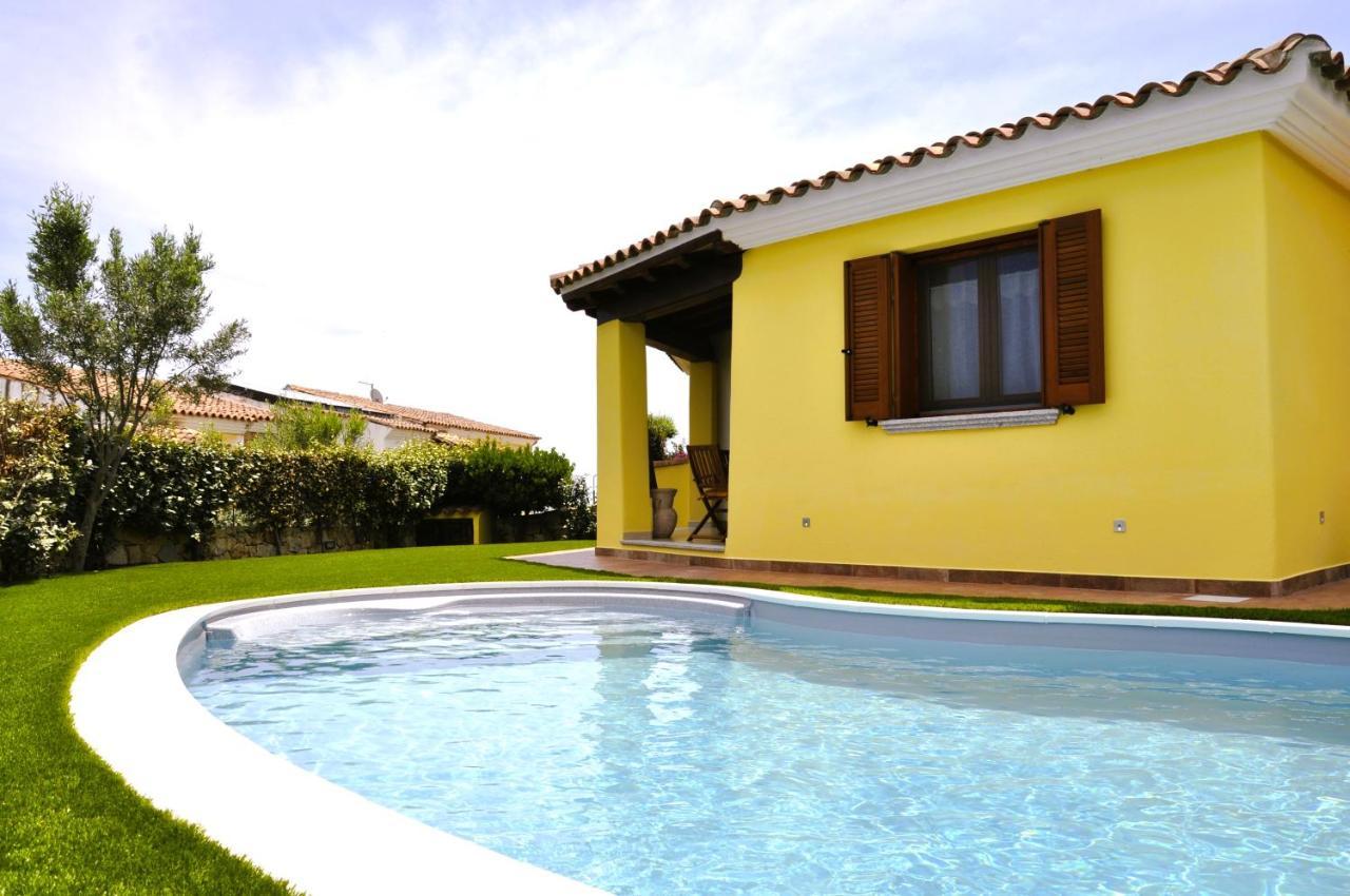 Villa Nadia Con Piscina Privata Budoni タナウネッラ エクステリア 写真