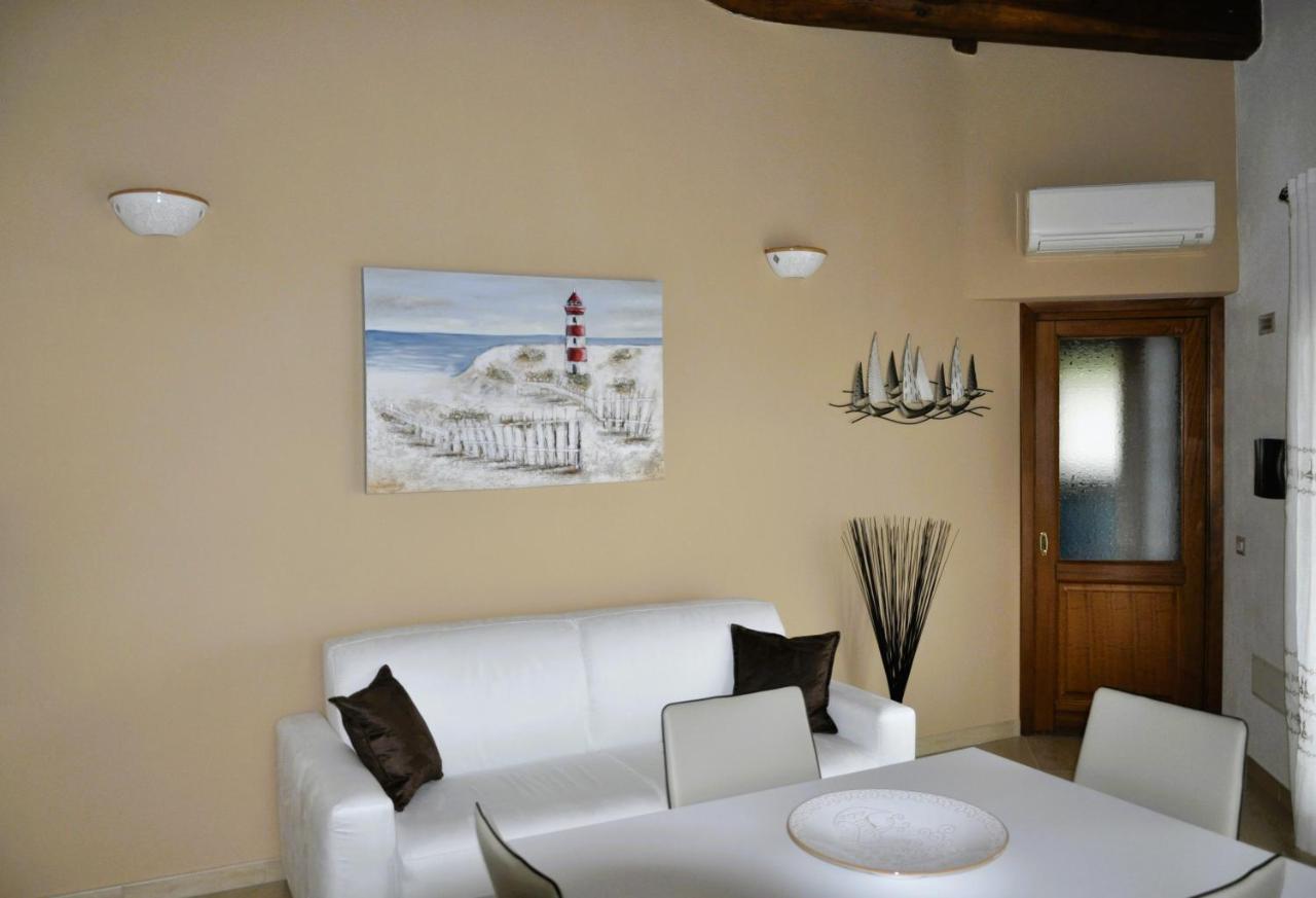 Villa Nadia Con Piscina Privata Budoni タナウネッラ エクステリア 写真