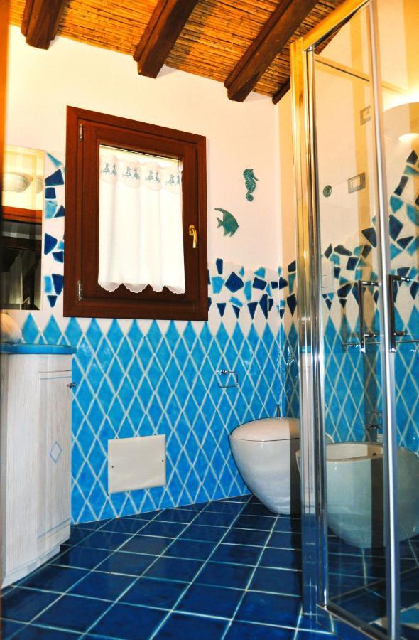 Villa Nadia Con Piscina Privata Budoni タナウネッラ エクステリア 写真