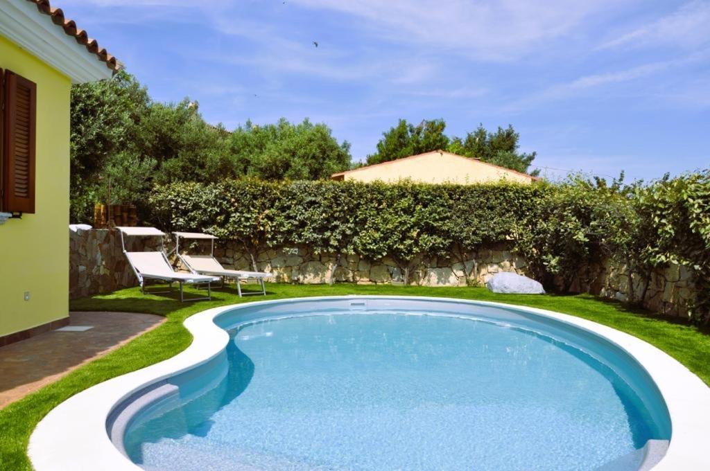 Villa Nadia Con Piscina Privata Budoni タナウネッラ エクステリア 写真