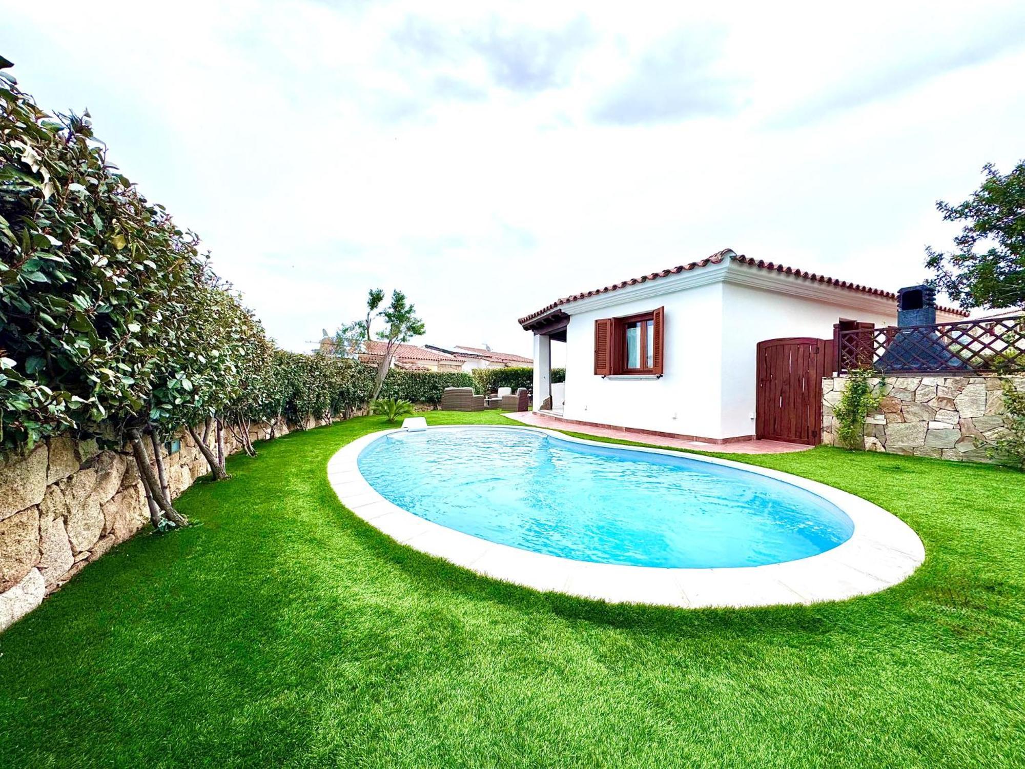 Villa Nadia Con Piscina Privata Budoni タナウネッラ エクステリア 写真