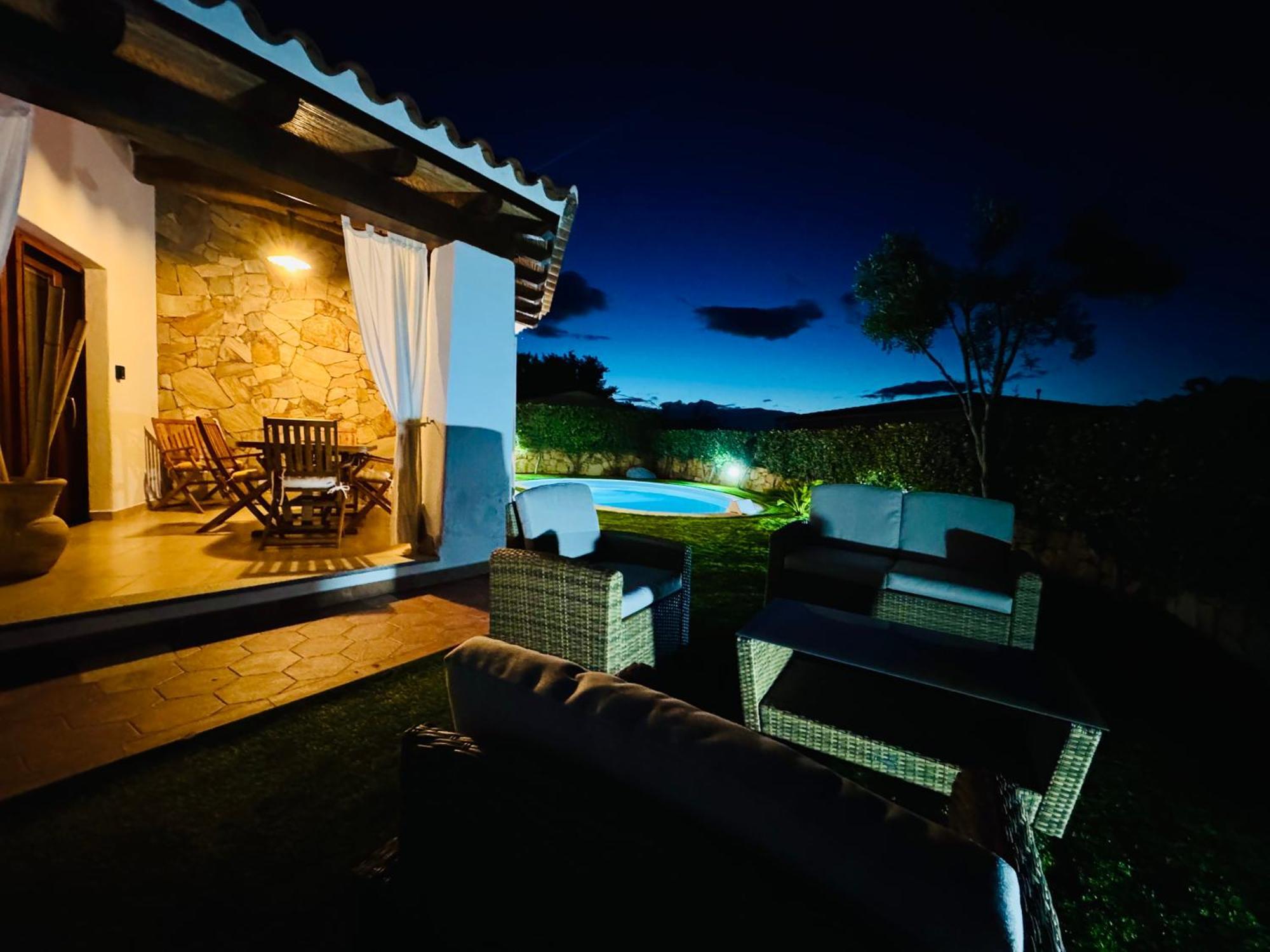 Villa Nadia Con Piscina Privata Budoni タナウネッラ エクステリア 写真